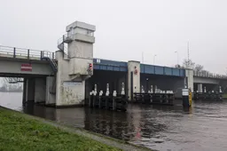 Brug-Uitwellingerga-PM-kanaal-2048x1152