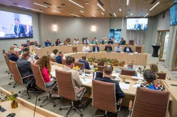 Gemeenteraad-768x512
