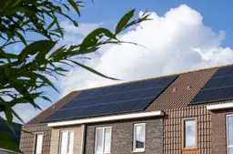 zonnepanelen-rijtjeshuizen