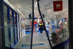 702beec1-53d2-4c9e-a9fd-f2d258e54122