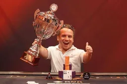 Robert van Twillert - Pokerkampioen van Nederland 24-25