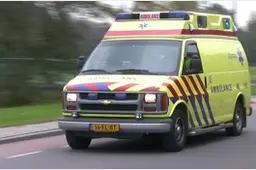 pk6tqkjog2vcyldc29rg703tf ambulance 4