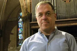 organist