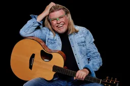 Promobeeld René Karst - De Afterparty Liggend