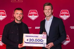 Stichting FC Emmen Naoberschap werd verrast met een toekenning uit het VriendenLoterij FanFonds tijdens het Kampioensdiner