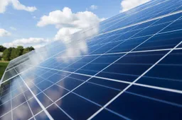 zonnepanelen torstensimon via pixabay