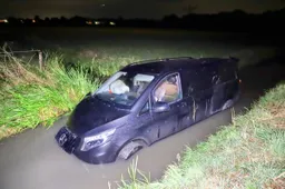 27f29e3a-b880-48eb-b986-7d1113888fcd