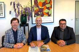foto ondertekening akkoord