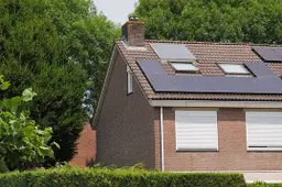 header-zonnepanelen.538x358