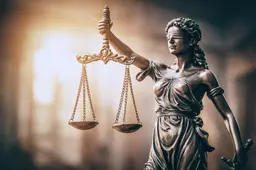 Vrouwe Justitia, rechtbank, uitspraak