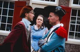 11EN Podiumspektakel