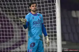 Ex-Club-doelman Nick Shinton onthult waarom transfer afsprong