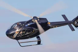 Een helikoptervlucht is het coolste cadeau om Nederland van boven te bewonderen
