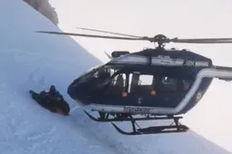 Helikopterpiloot voert buitengewone reddingsactie uit in de Alpen