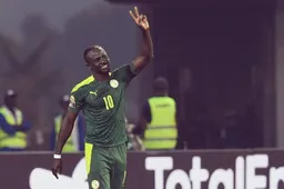 De barmhartigheid van Afrikaanse voetballer van het jaar Sadio Mané is groots