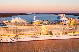 Icon of the Seas vaart uit als 's werelds grootste cruiseschip