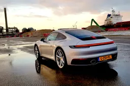 Alsmaar verder geperfectioneerde Porsche 911 Carrera bewijst zich als benchmark van de sportwagens