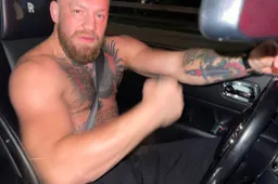 Conor McGregor hoekt uit het niets neus van Italiaanse dj aan diggelen