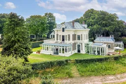 Funda Toppers #91: parel van een villa aan het water