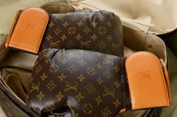 Exclusieve Louis Vuitton-bokshandschoenen van Karl Lagerfeld te koop