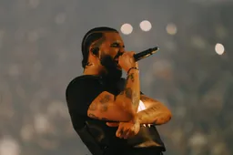 Drake showt leip eerbetoon aan hometown Toronto