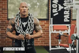 Dwayne 'The Rock' Johnson sloopt eigen poort want hij moet naar werk