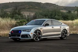 Veilig en zakelijk door een hinderlaag scheuren met de Audi RS7 van AddArmor