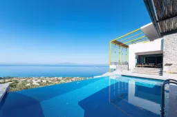 Dit Griekse penthouse is de ultieme plek voor jouw mannenvakantie