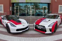 Dubai zet Corvette en Nissan GT-R in als ambulance