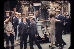 YouTuber Denis maakt kleurbeeld van Amsterdam in 1922