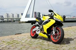 Aprilia RS 660 is fantastische, lichtvoetige racer die ons hart heeft gestolen