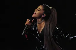 Lachwekkende spelfout in tattoo Ariana Grande