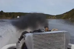 Deze boten gaan keihard op ingebouwde automotoren