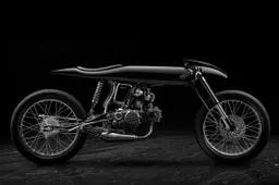 Dit is de kunstige EVE Liquid Black motor