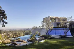 Neem een kijkje in de extreem vette villa van Michael Bay