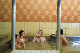 Deze omgebouwde brouwerij is de eerste mannenspa met een bierjacuzzi