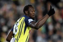 Usain Bolt heeft zijn debuut gemaakt als profvoetballer