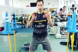 Zo traint Arsenal-keeper Petr Cech z’n reflexen