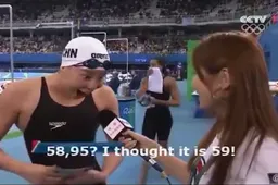 Chinese zwemster wint zonder het te weten brons en haar reactie is priceless