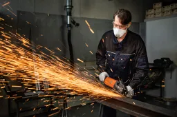 Beschermende werkkleding rock je met CoolSafety