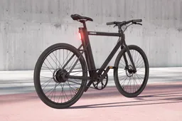 De e-bike van Cowboy combineert stylo design met slimme hardware