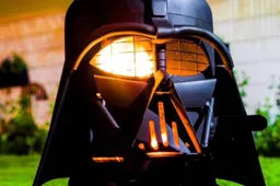Stapje dichterbij the dark side met deze Darth Vader grill