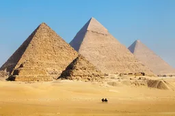 Archeologen weten eindelijk hoe Egyptenaren enorme stenen verplaatsten voor piramides van Gizeh