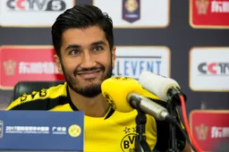 Oud Dortmund-speler Nuri Sahin toont zijn klasse en beschermt scheidsrechter