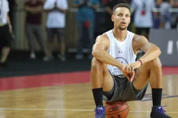 Stephen Curry: Underrated vertelt het verhaal over een van de beste basketbalspelers ooit