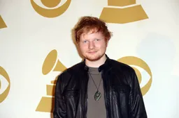 Ed Sheeran wordt knetterstoned met Snoop Dogg