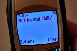 Uit onderzoek blijkt dat Netflix & Chill goed is voor je relatie