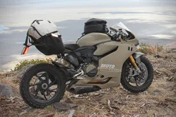 Ga lekker een stukje offroaden op deze Ducati 1199 TerraCorsa superbike