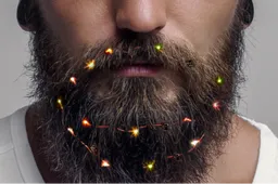 Je kan nu kerstlichtjes kopen om je baard mee op te fleuren
