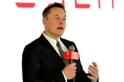 Nieuwe baby van Elon Musk en Grimes wederom voorzien van opzienbarende naam